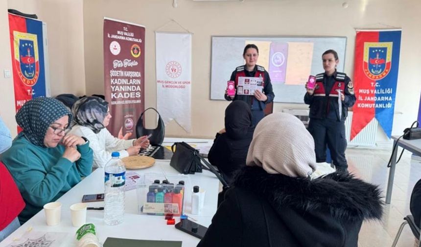 Muş’ta kadınlara yönelik KADES bilgilendirmesi