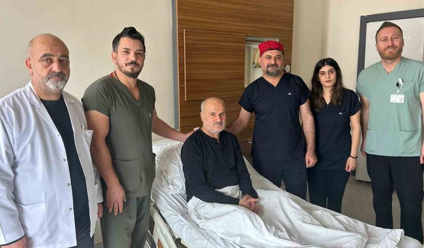 Van’da riskli glomus tümörü ameliyatı başarıyla gerçekleştirildi