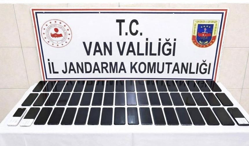 Van’da 1 milyon 750 bin TL değerinde kaçak eşya ele geçirildi