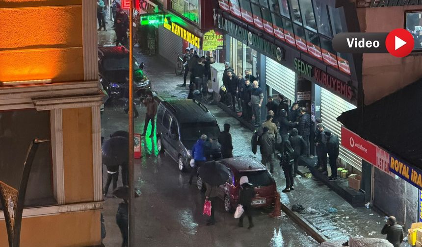 Yüksekova Çarşı Merkezinde İki Grup Arasında Gerginlik