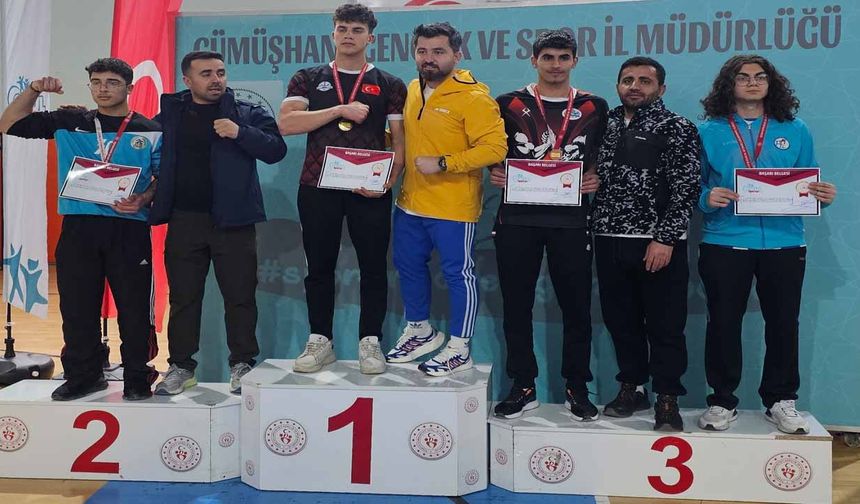 Hakkarili Sporcular Yeni Başarıya İmza Attı