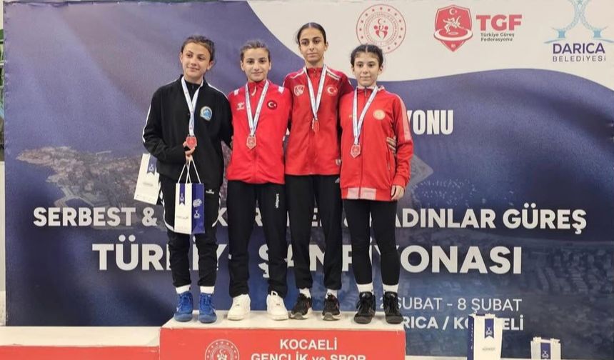 Hakkari’nin Genç Güreşçisi Türkiye Üçüncüsü Oldu