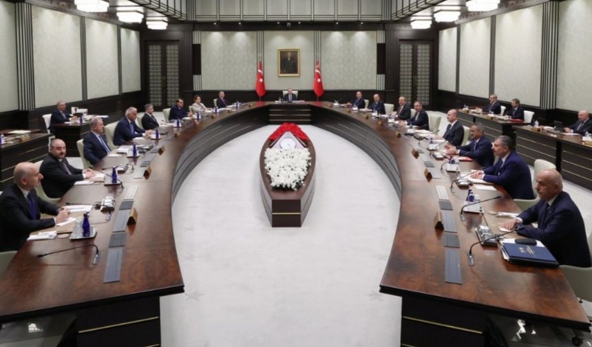 Yeni bakanlarla ilk Kabine toplantısı: Gündemdeki başlıklar neler?
