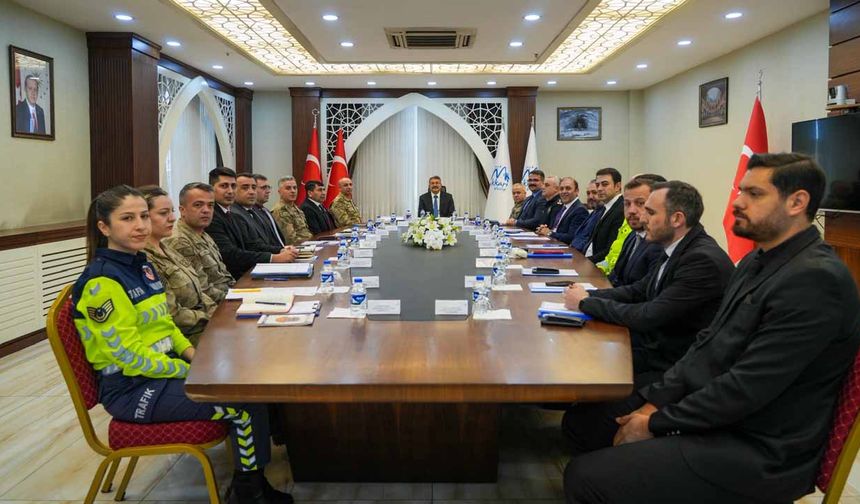 Vali Çelik Başkanlığında Asayiş Toplantısı Yapıldı