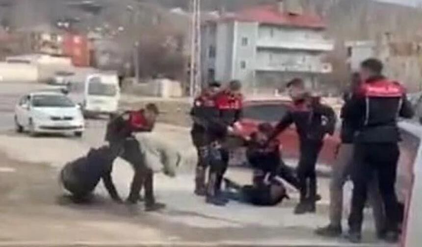 Van’da Polis Müdahalesi: Hakkarili Vatandaşlar Serbest Bırakıldı