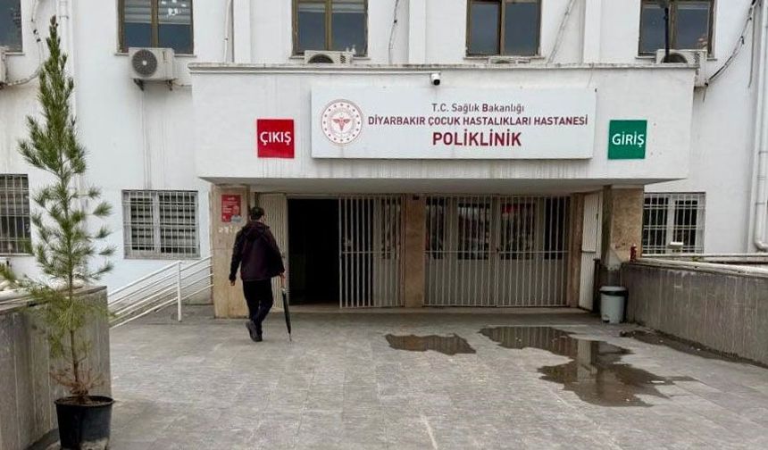 Çocuk Hastalıkları Hastanesinde bayramda örnek uygulama