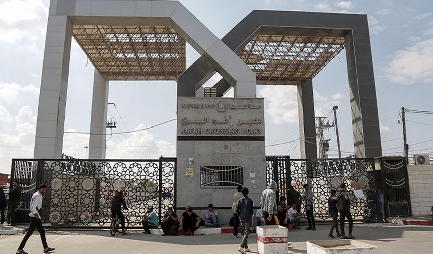 Refah Sınır Kapısı çarşamba günü iki yönlü geçişlere açılacak