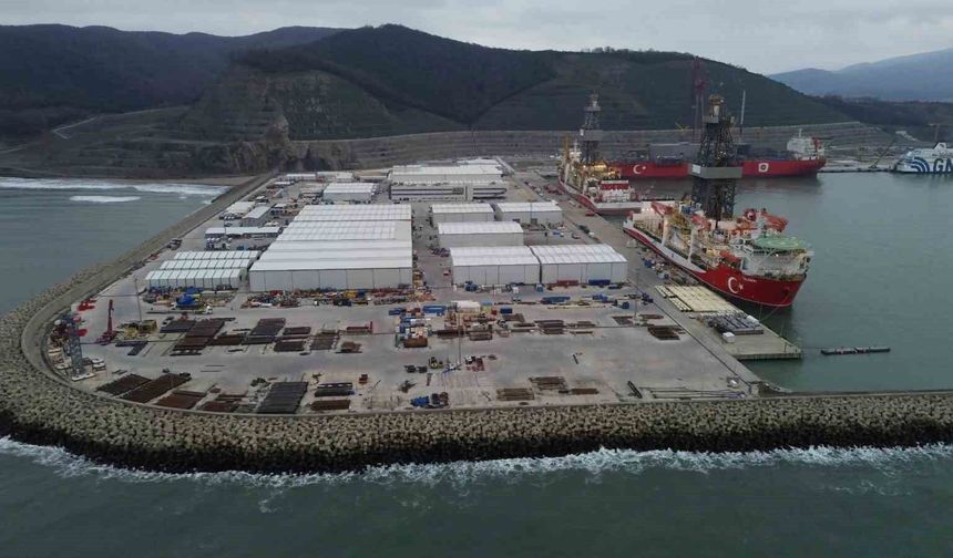 Bayraktar: "Enerjide Tam Bağımsız Türkiye yolunda  tamamlıyoruz"