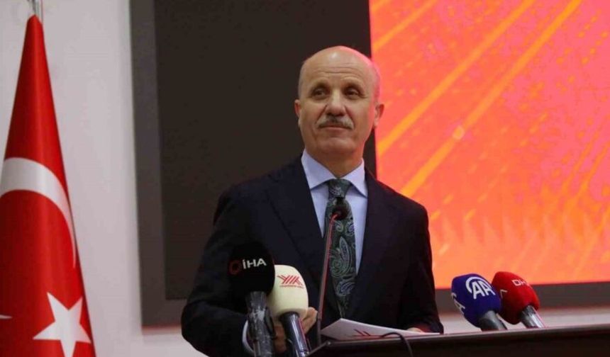 Özvar: "Müfredatların teknoloji dönüşümüne uyumunu hızlandıracak mekanizmaları kurmayı hedefliyoruz"