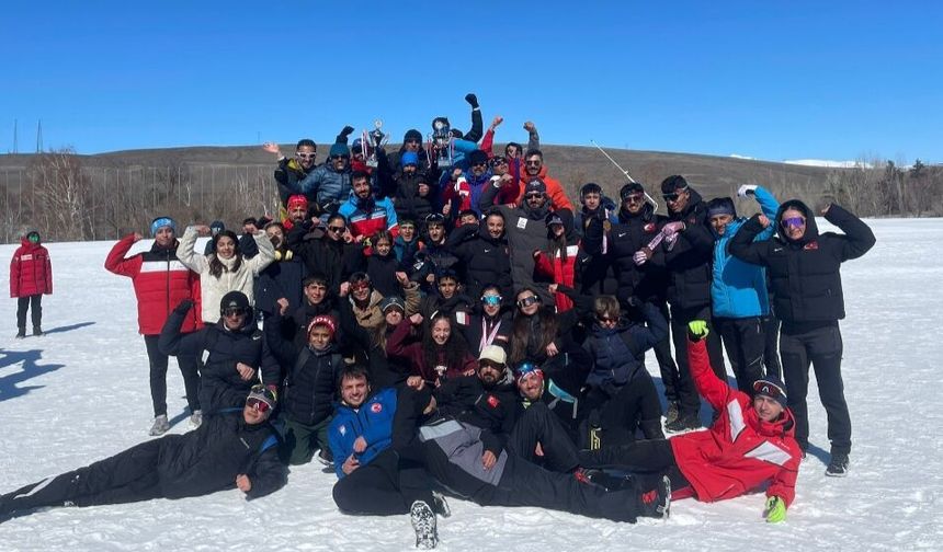 Yüksekovalı sporcular  takım halinde şampiyon oldu