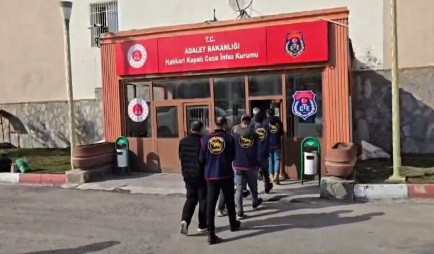 Hakkari’de “25 Yıl Cezası Bulunan 5 Kişi Yakalandı