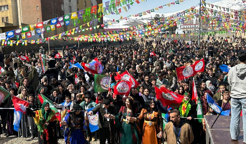 Yüksekova’da Newroz coşkusu başladı