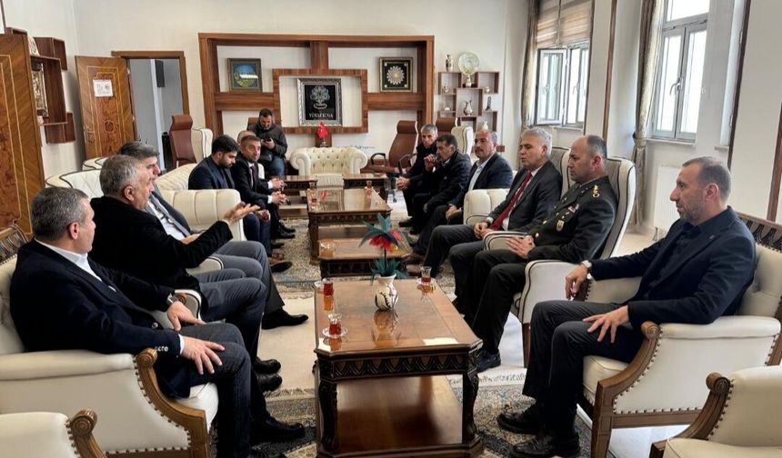 Yüksekova’da Resmi Bayramlaşma Töreni Düzenlendi