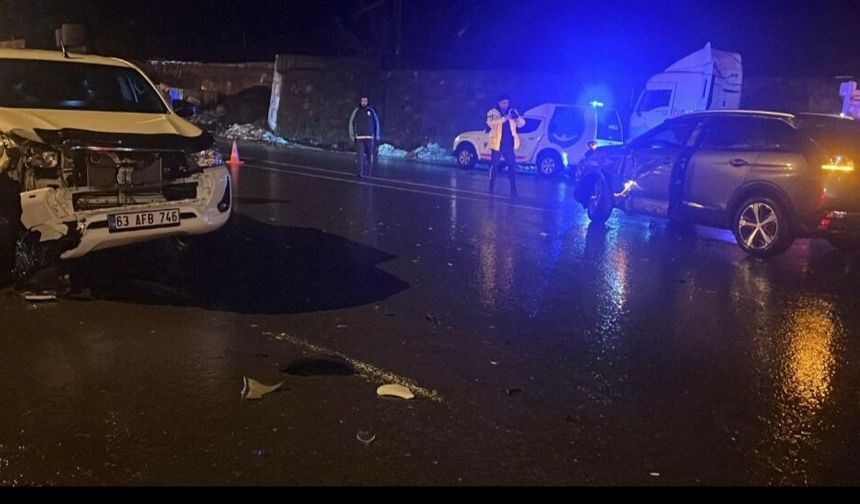 Hakkari'de kaza: 2 kişi yaralandı