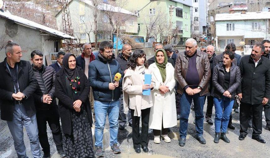 Hakkari DEM Parti’den Kayyum Yönetimine Hizmet Çağrısı