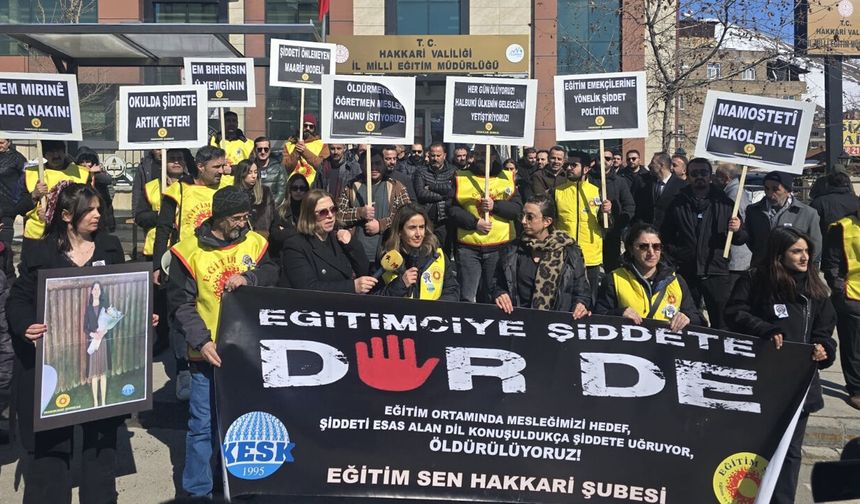 Hakkâri’de Eğitim Sen’den “Okullarda Şiddete Artık Yeter” Yürüyüşü