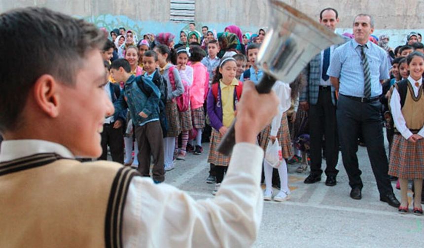 Okullarda ikinci ara tatil için son ders zili bugün çalıyor