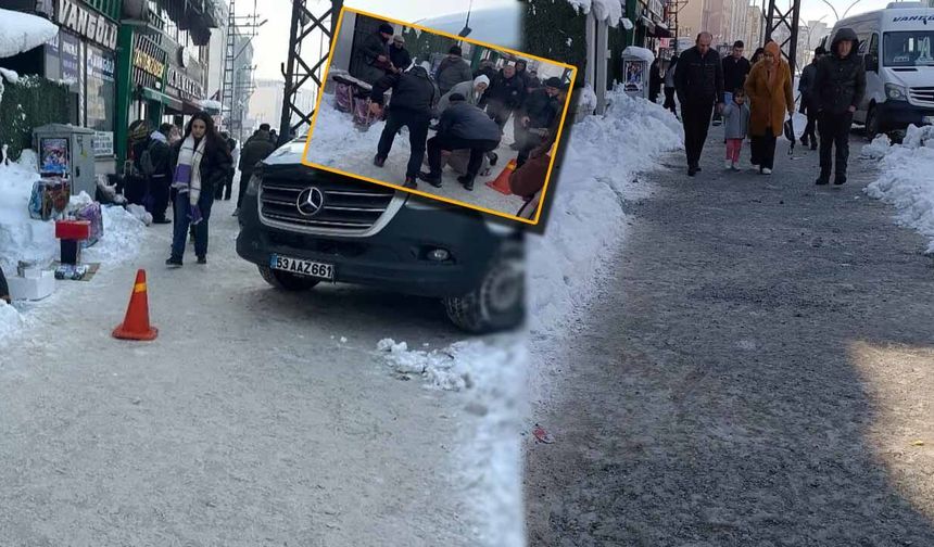 Yüksekova’da Karayollarından Buzlanmaya Karşı Tuzlama Çalışması