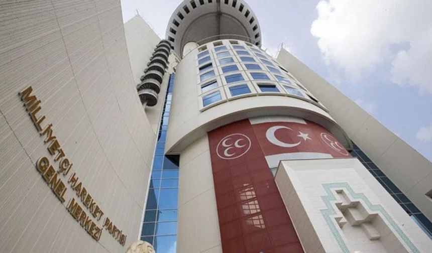 MHP, İstanbul il ve ilçe teşkilatını feshetti