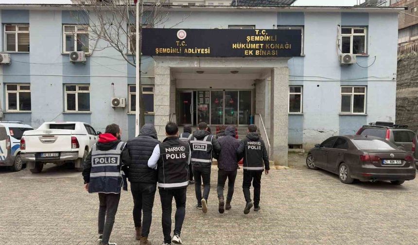 Hakkâri’de aranan 12 şahıs yakalandı