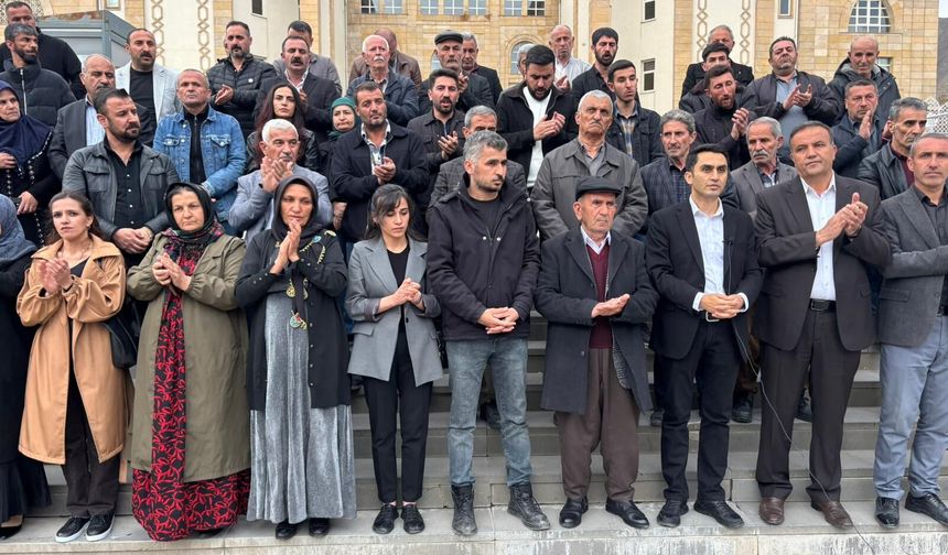 DEM Parti Hakkari Milletvekili Parlak’tan Akış Kararına Tepki!