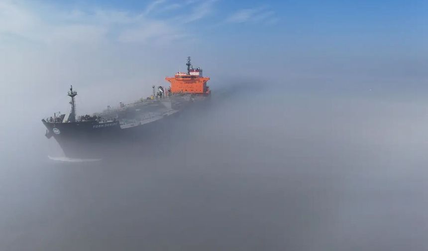 Hürmüz Boğazı'nda ticari trafik çöktü: Gemi geçişleri yüzde 95 azaldı