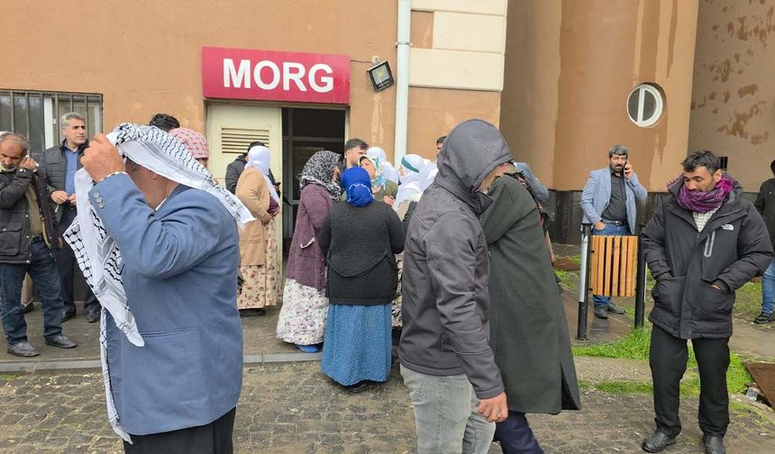 Diyarbakır'da okula yıldırım faciası: 2 çocuk öldü, 1 çocuk ağır yaralı!