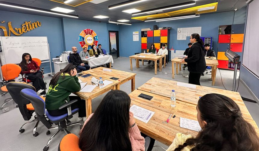 Yüksekova’da Türkiye Münazara Yarışmaları İlçe Birinciliği Yapıldı