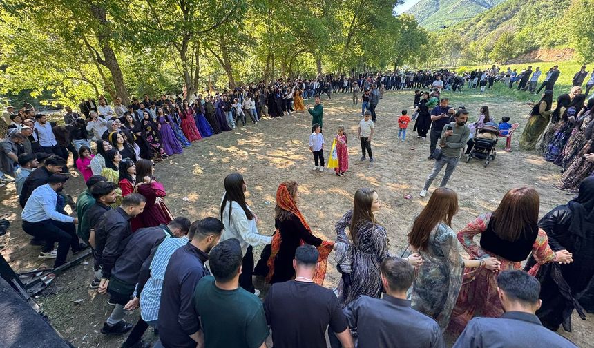 Vatandaşlardan Şemdinli Festivali’ne Tam Destek: Festivaller devam etmeli