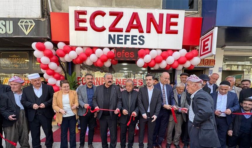 Yüksekova’da Sağlıkta Yeni Hizmet: Nefes Eczanesi Hizmete Açıldı