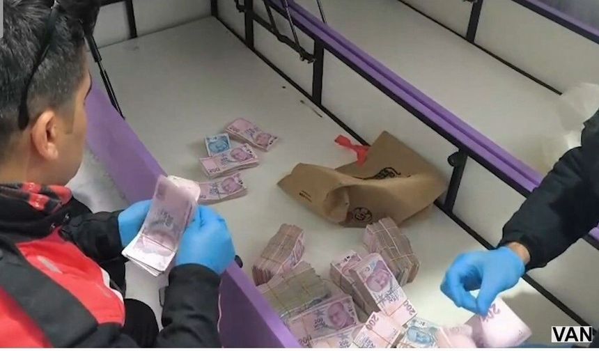 11 ilde eş zamanlı ’NarkoKapan-Van’ uyuşturucu operasyonu: 78 gözaltı