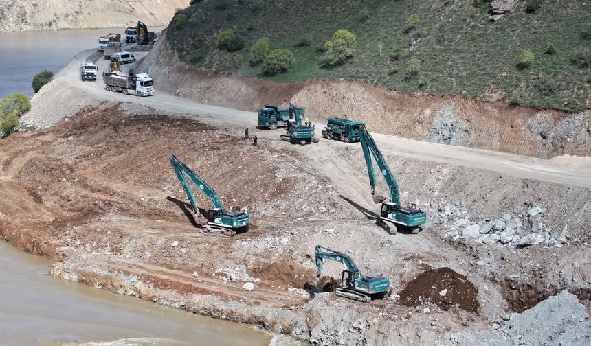 DSİ Bölge Müdürlüğü Heyelan Bölgesinde İnceleme Yaptı
