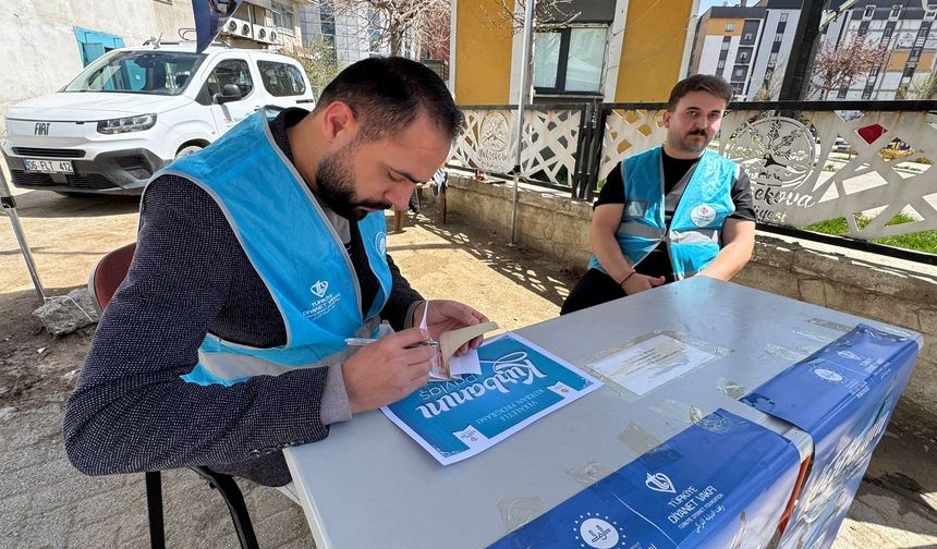 Yüksekova’da Vekaletle Kurban Bağış Standı Kuruldu