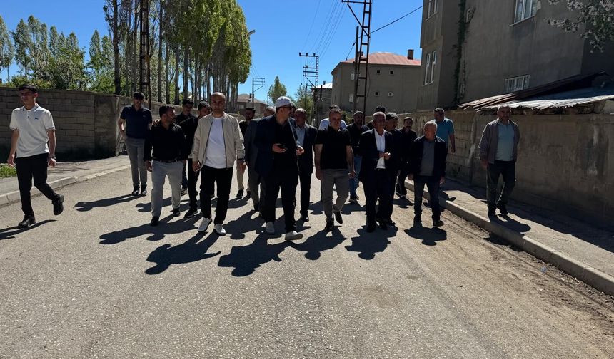 Yüksekova’da asırlık bayramlaşma geleneği sürdürülüyor
