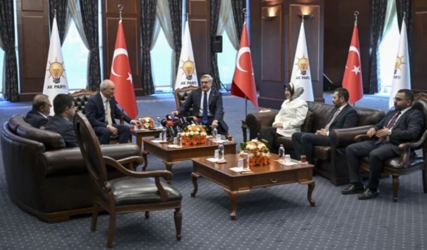 AK Parti ve CHP 3 bayram sonra ilk kez bayramlaştı