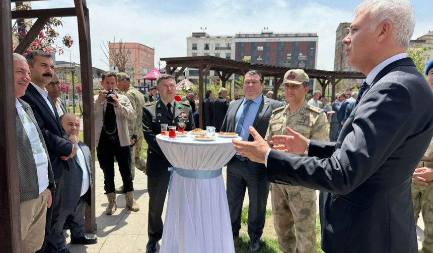 Yüksekova’da Bayramlaşma Programı Düzenlendi