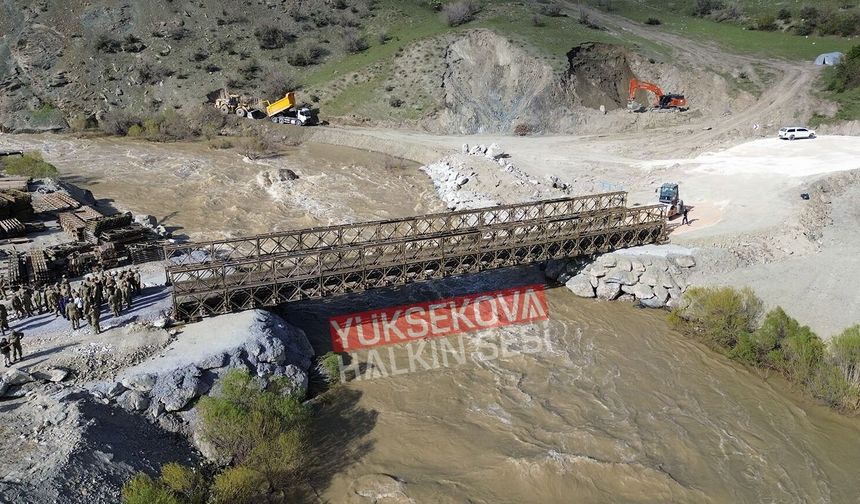 Heyelan Bölgesinde Panel Köprüde İlk Geçişler Sağlandı