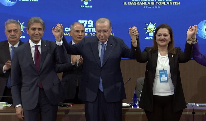 CHP'li Köksal AK Parti'de! Rozetini Erdoğan taktı, ilk sözleri manidar