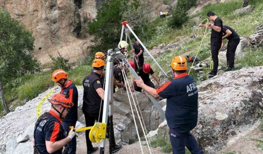 Define için kazdıkları kuyu, sonları oldu: 2 ölü