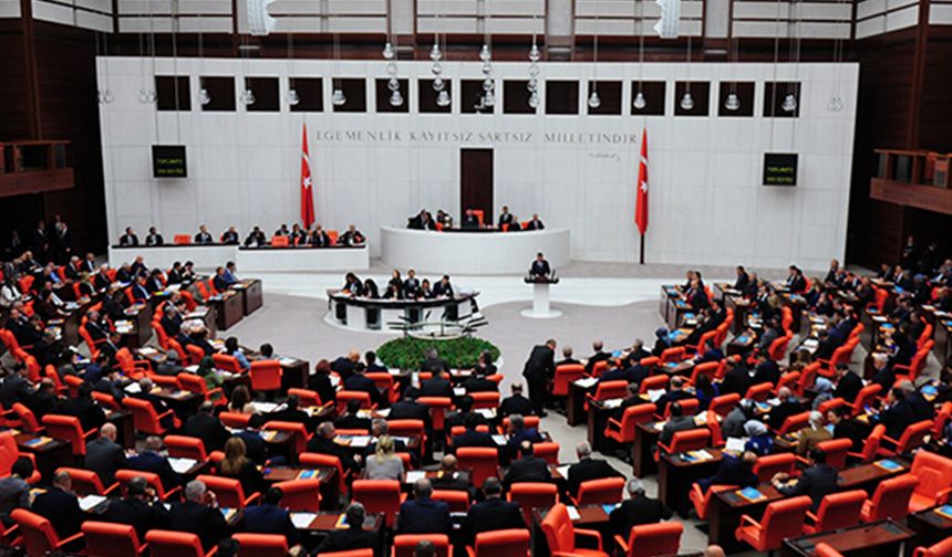 12. Yargı Paketi Meclis'e Sunuldu: Paket Kimleri Kapsıyor?