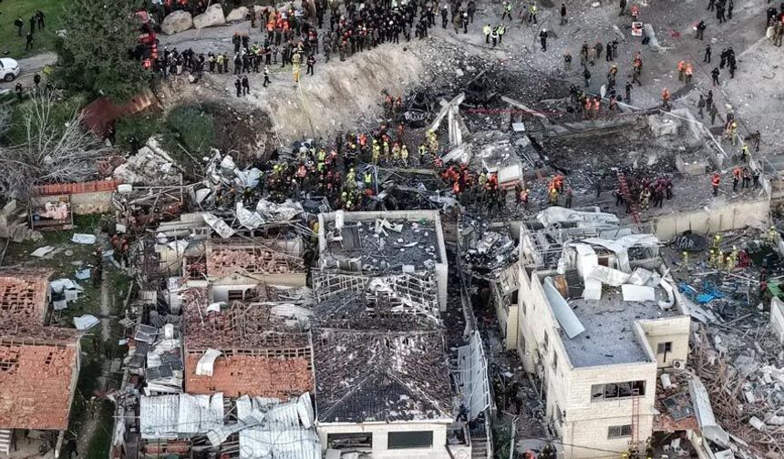 Tahran bilançoyu açıkladı: 53 ölü, yüzlerce yaralı!