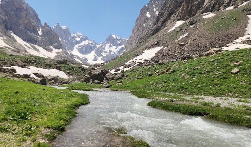 Hakkari'de Cennet Cehennem Vadisi ulaşıma kapatılıyor