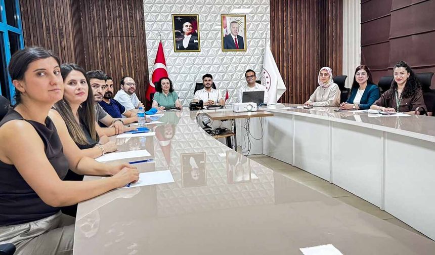 Hakkâri'de Artan İntihar Vakaları Masaya Yatırıldı