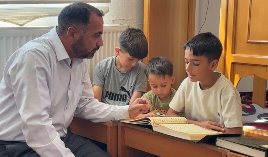 Yüksekova’da Yaz Kur’an Kursları Çocuk Sesleriyle Şenleniyor