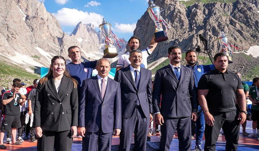 Cilo Dağları’nda Tarihi Final: Güreşin Şampiyonları Belli Oldu
