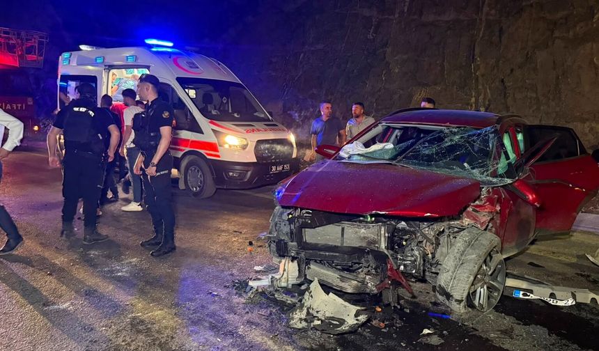 Hakkari'deki trafik kazasının bilançosu ağırlaştı: 1 kişi hayatını kaybetti