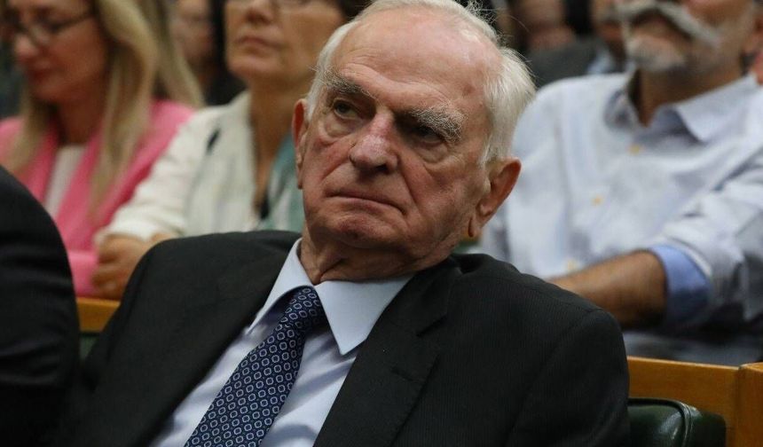 70 yıllık CHP’li Önder Sav CHP’den istifa etti