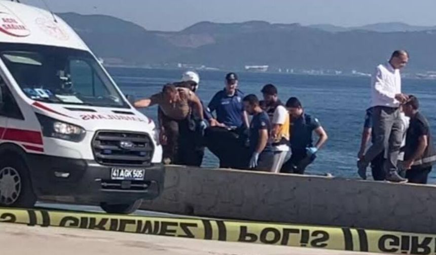 Denizde 2’si kadın 3 ceset bulundu