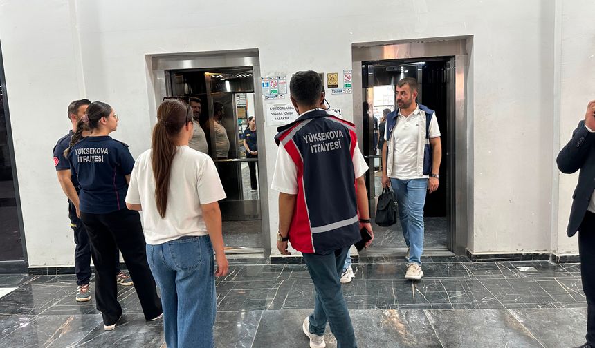 Yüksekova’da İş Merkezlerindeki Asansörler Denetlendi