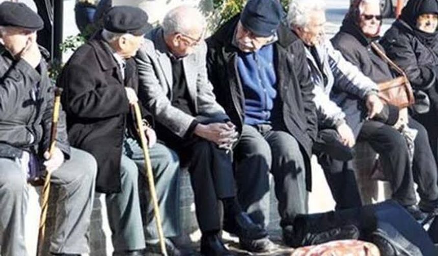 Türkiye'de yaşlı nüfus oranı tarihin zirvesinde: Yüzde 11,1'e yükseldi
